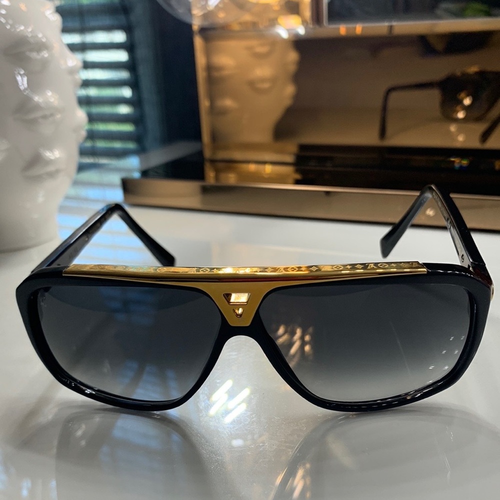 *AUTHENTIC* LOUIS VUITTON Evidence Sunglasses Black/Gold